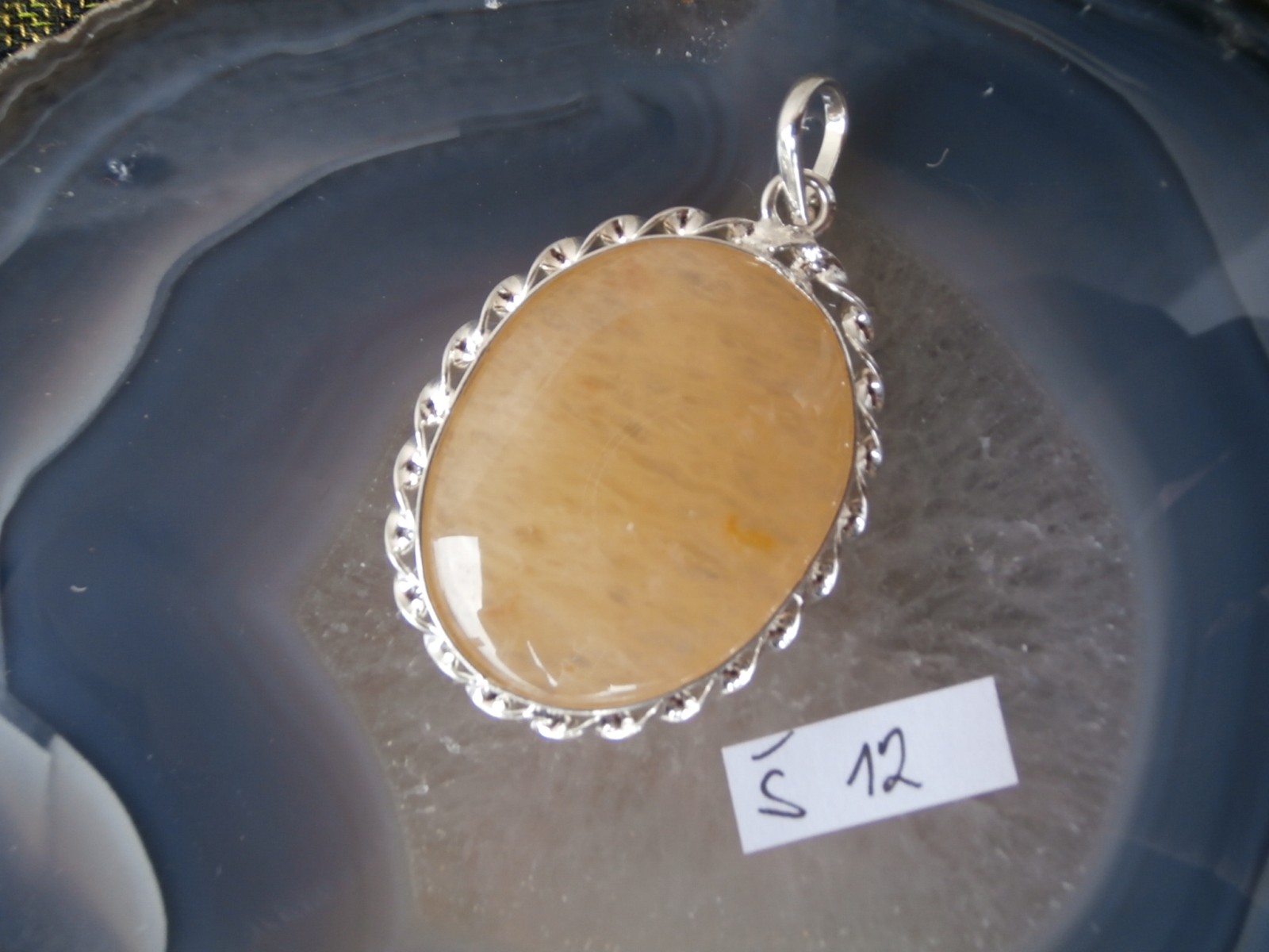 Kalcit(Š12),přívěsek