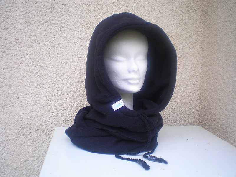 Šálák  - oboustranný nákrčník s kapucou