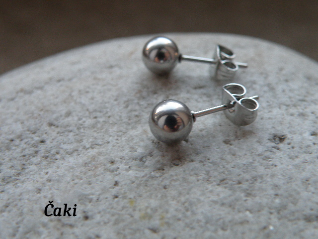 Kuličky z nerezu