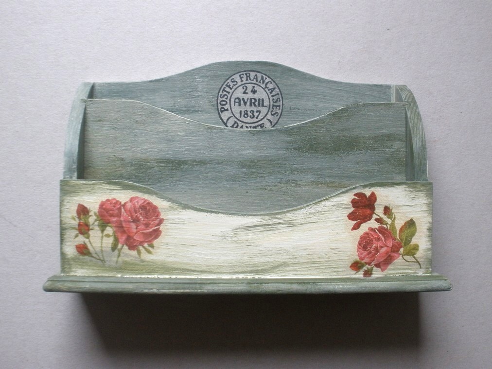 Zásobník na dopisy Růže - olivově zelený