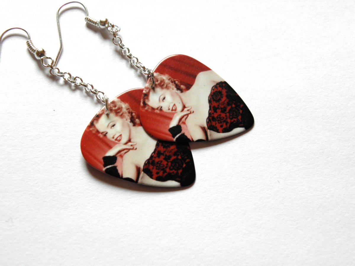 trsátka - náušnice - Marylin Monroe