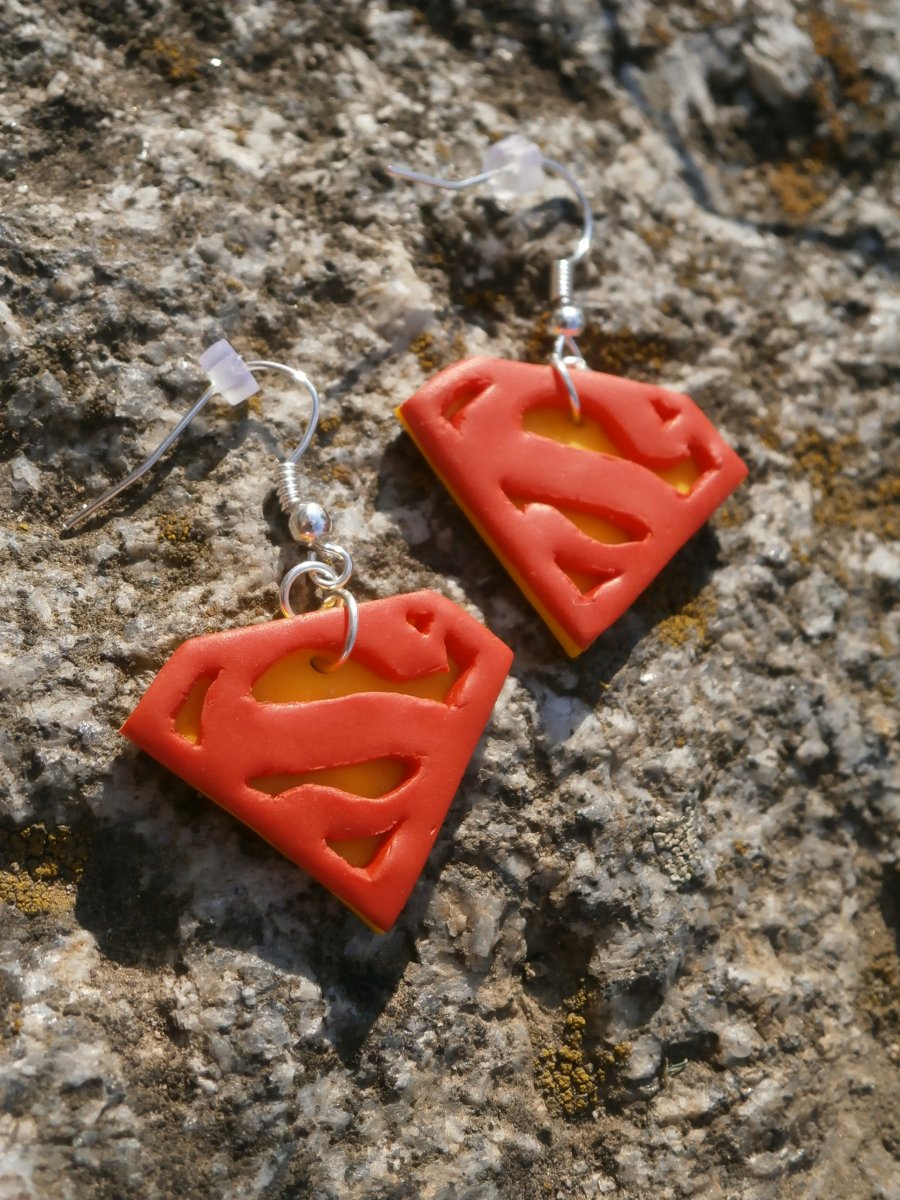 Náušnice pro superženu