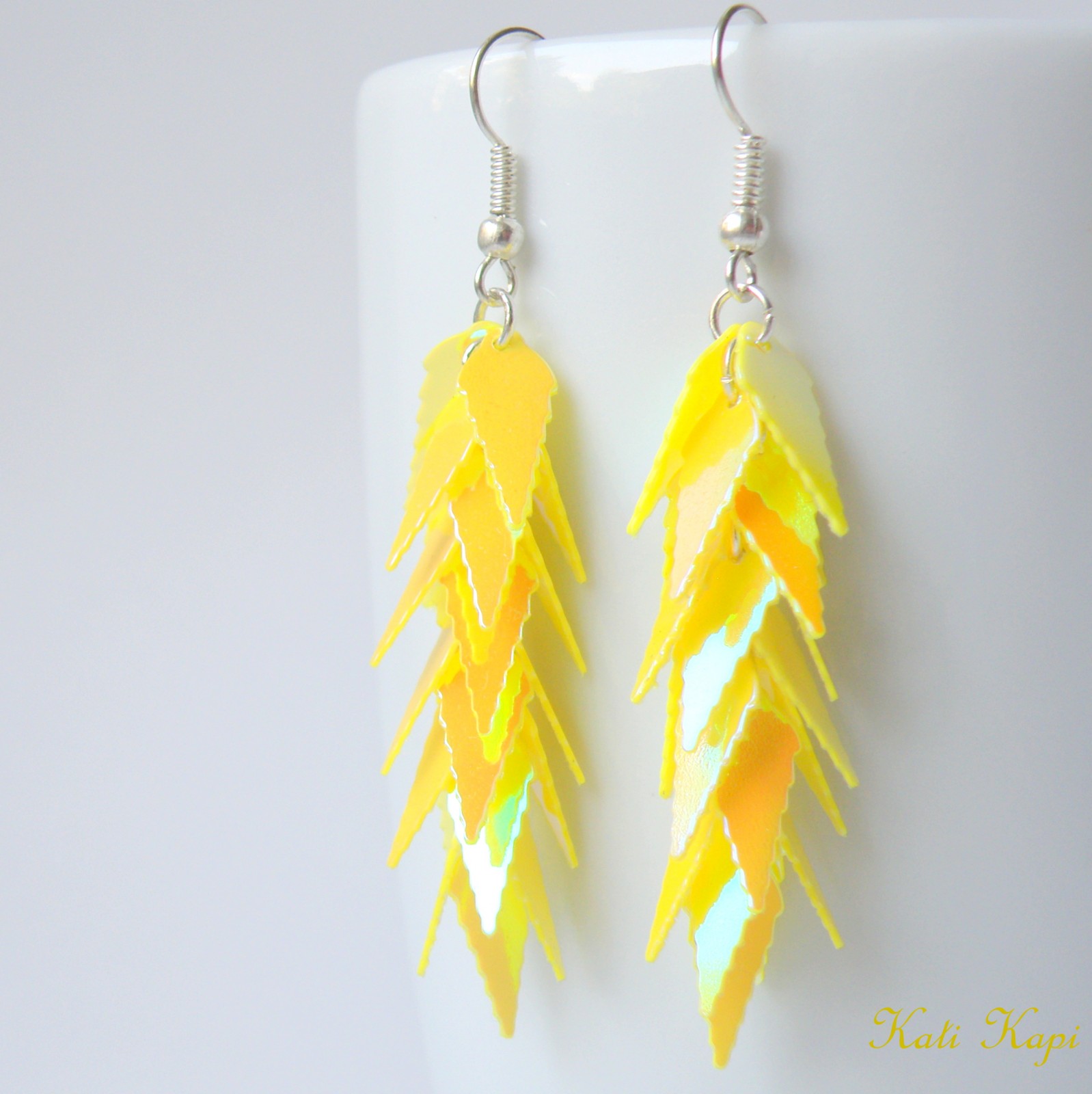 Lístečkové ... kanárkově žluté ...