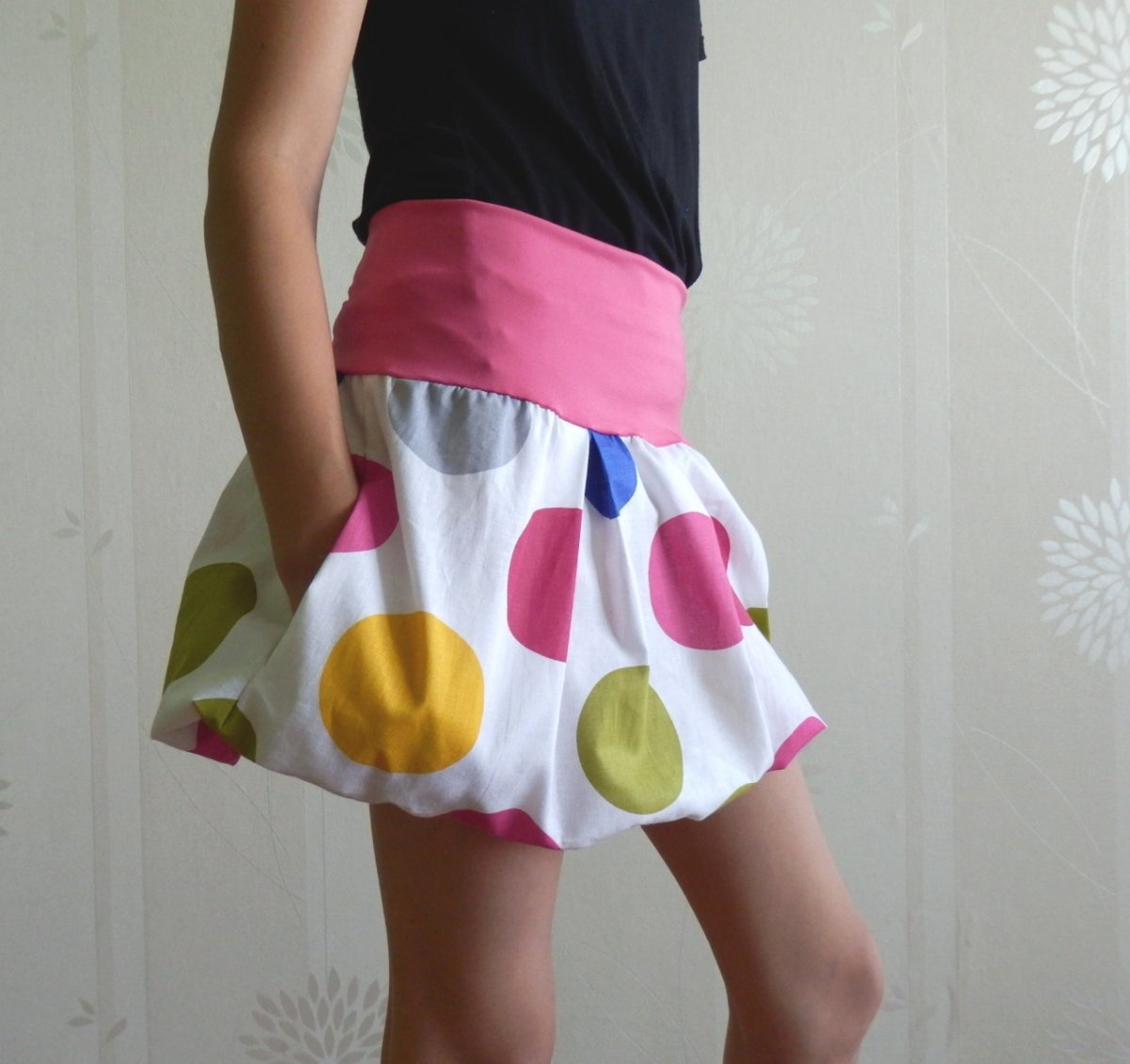 ***Balonková s kapsami***