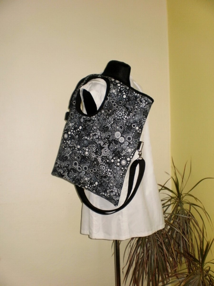 Slečna černé bublinky