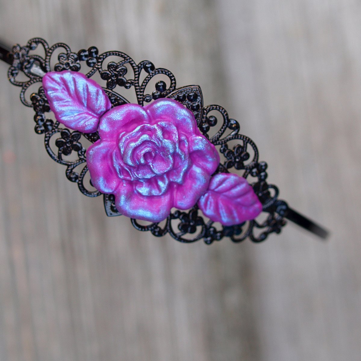 Čelenka - Růžovofialová růže