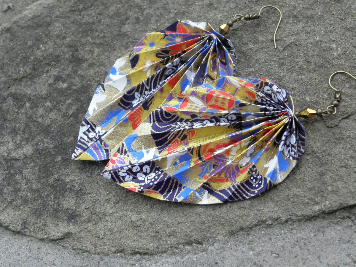 - listí - origami náušnice