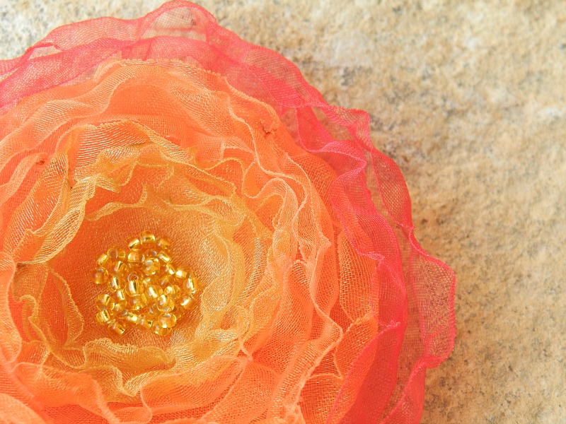 Brož-ohnivé plamínky