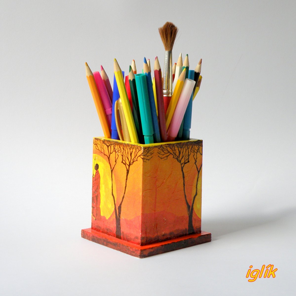 Stojánek na tužky Afrika - tužkovník