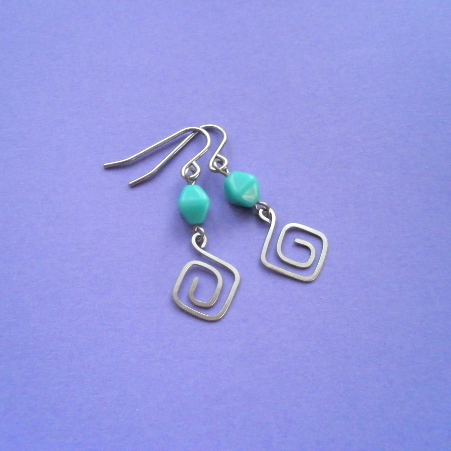 Náušnice ₪ Labyrint - chir. ocel