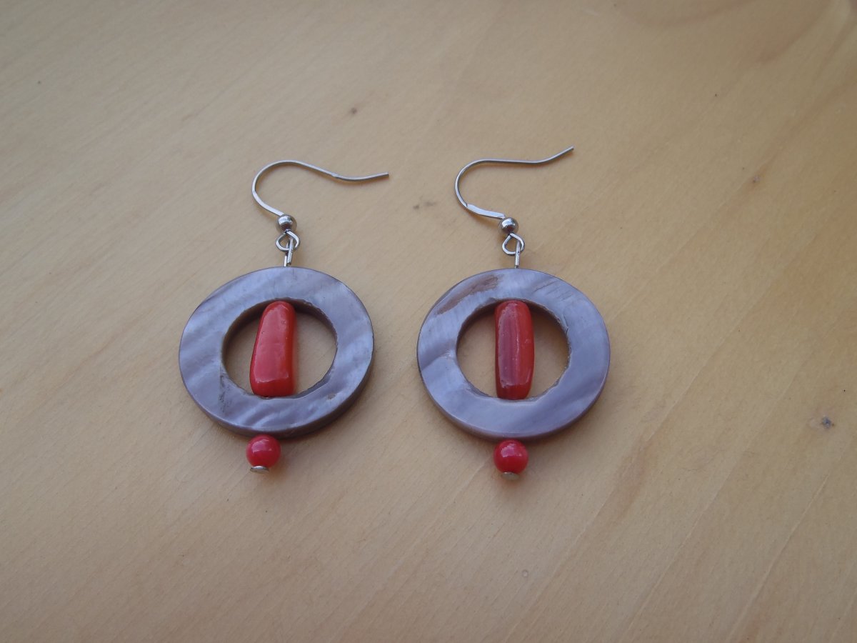 šedo-červené perleťové, chirurgická ocel