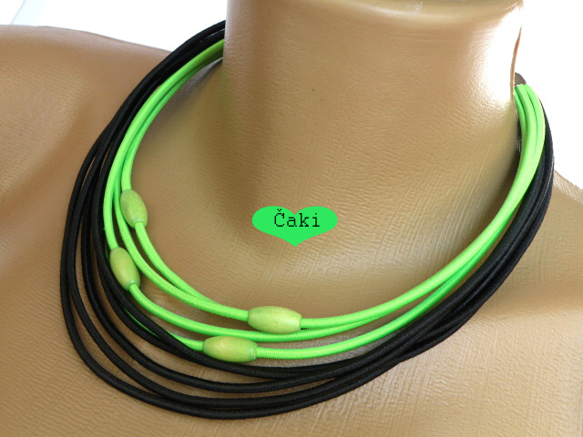 Dívkám a ženám pro radost....