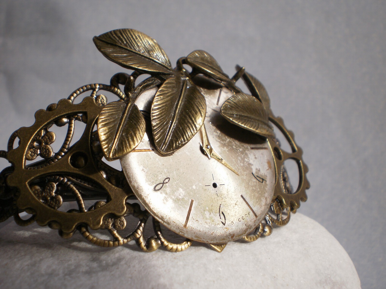 Steampunkový zdobený náramek - bronz