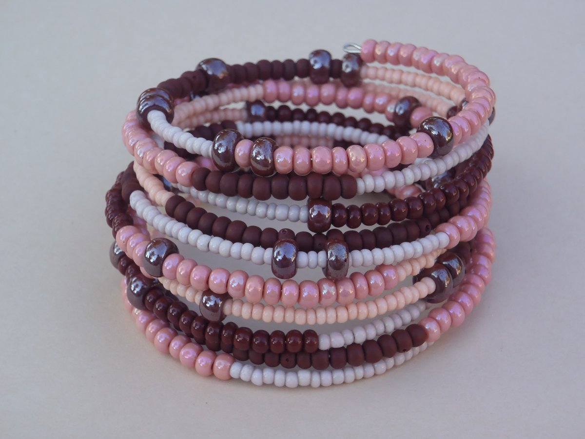 hnědá se starorůžovou