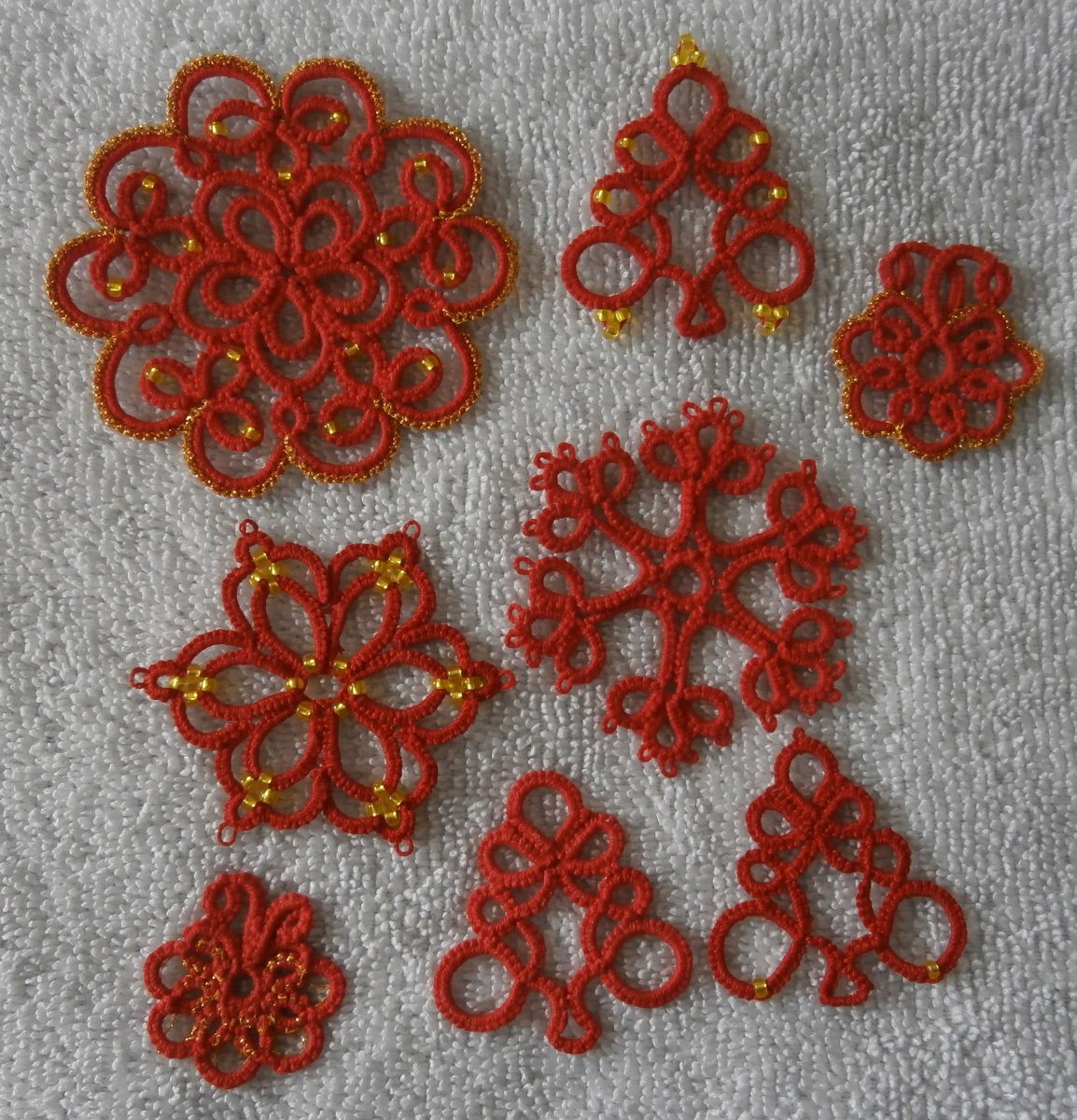 Vánoční frivolitkové ozdoby   