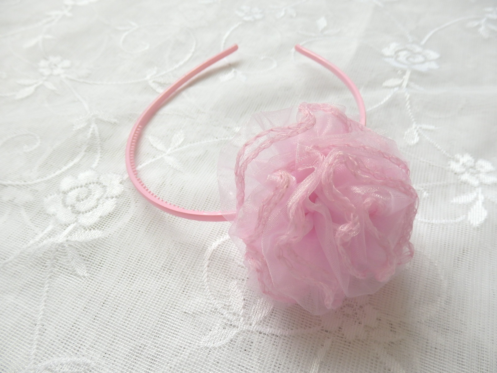 ***Velký květ na čelence***