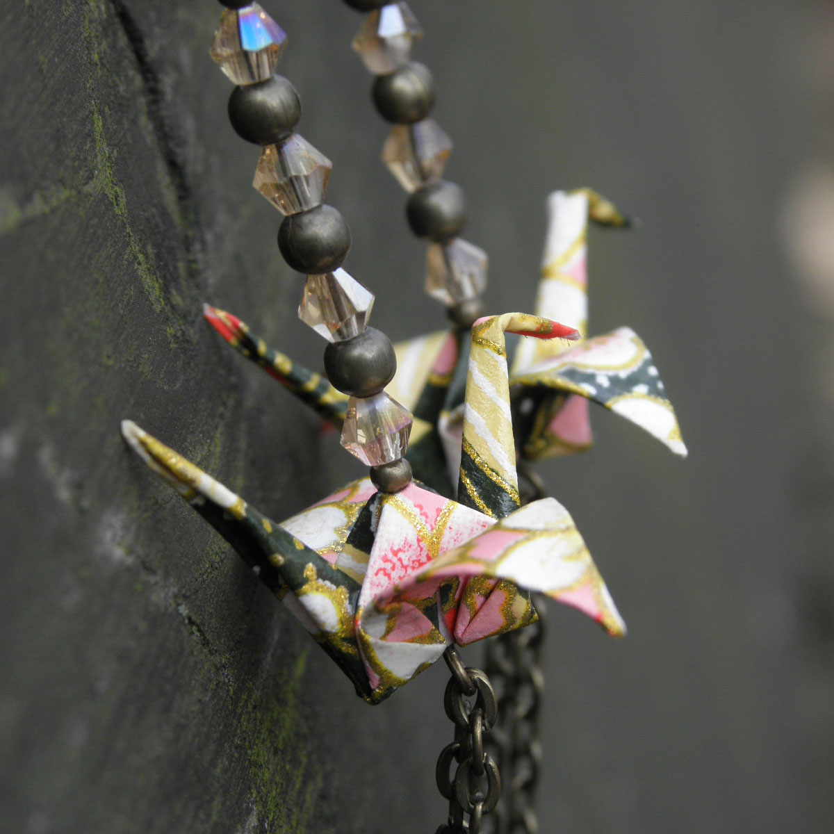 pestrobarevný jeřáb