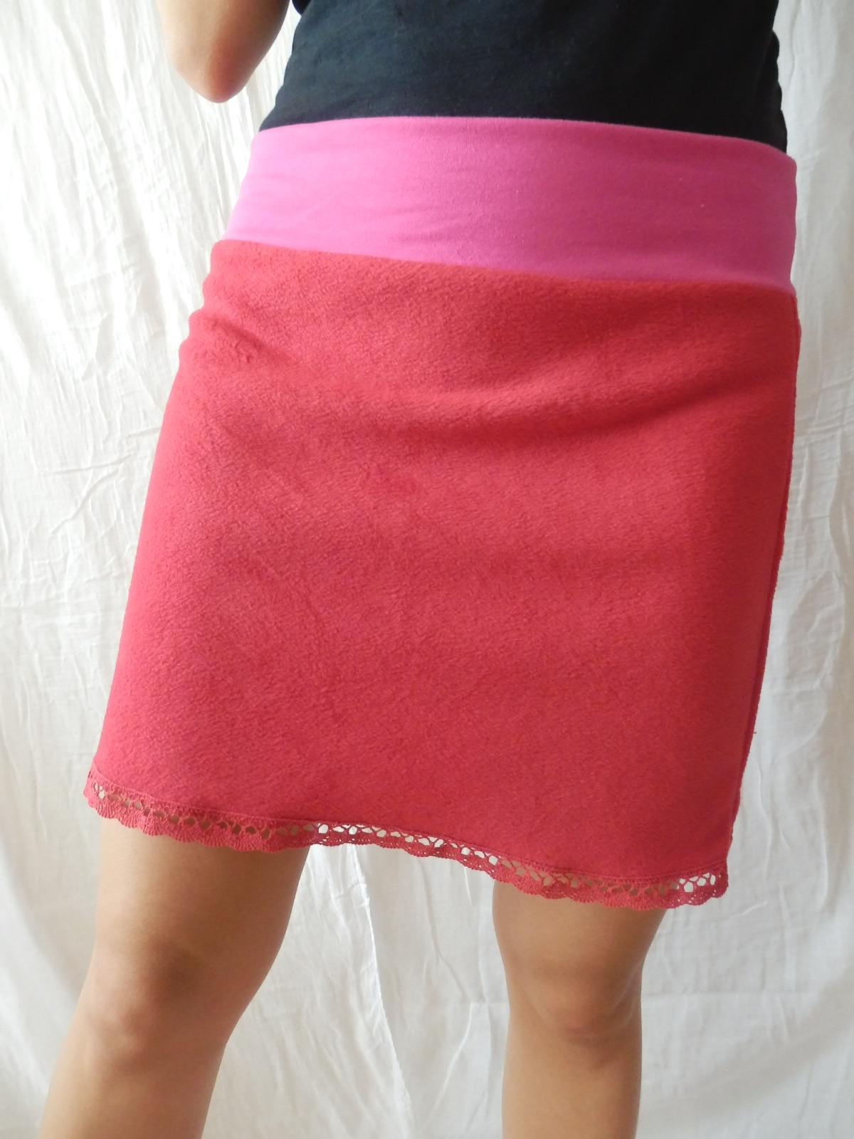 ***Teploučká dámská s krajkou***