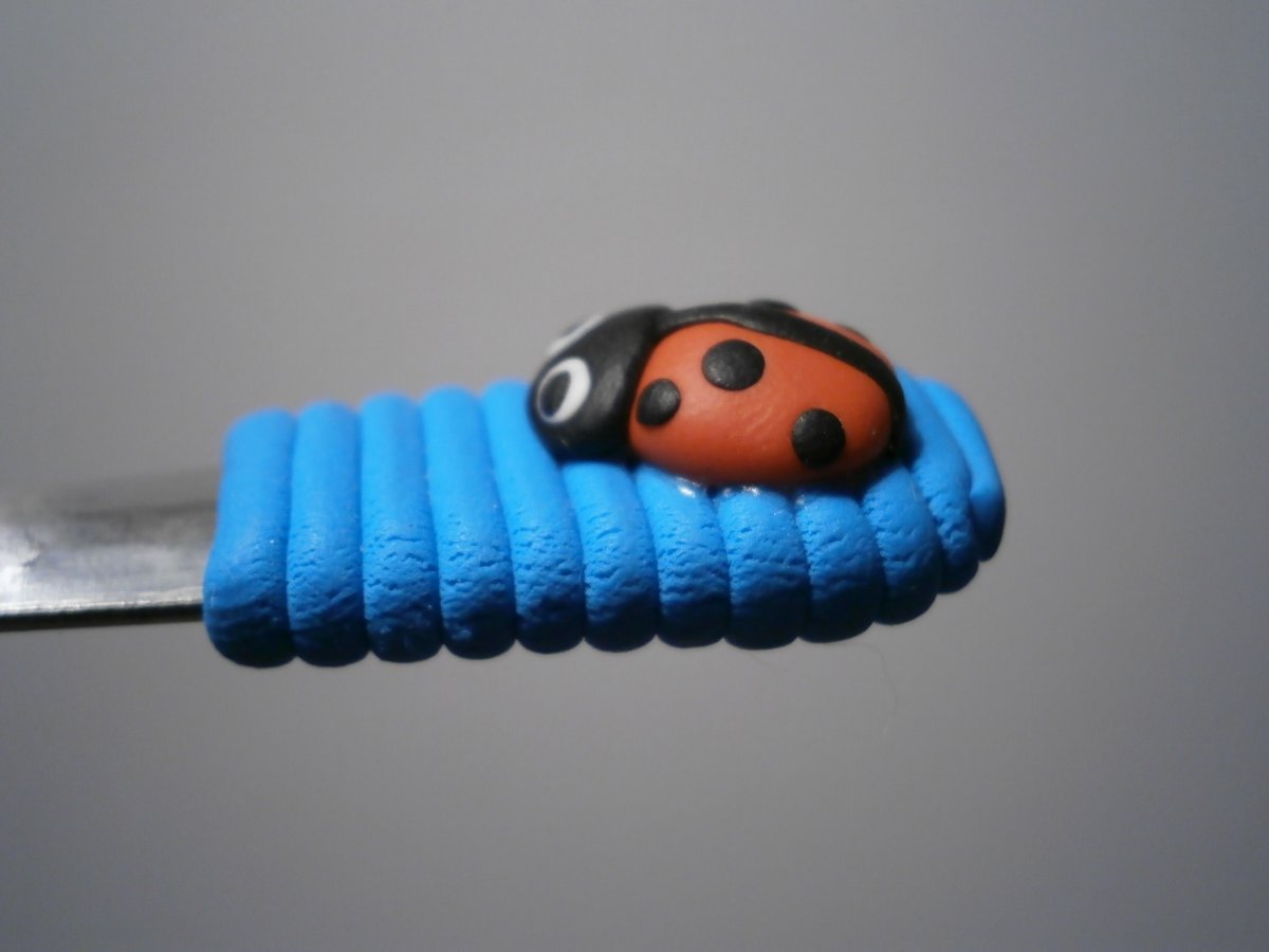 Lžička s beruškou