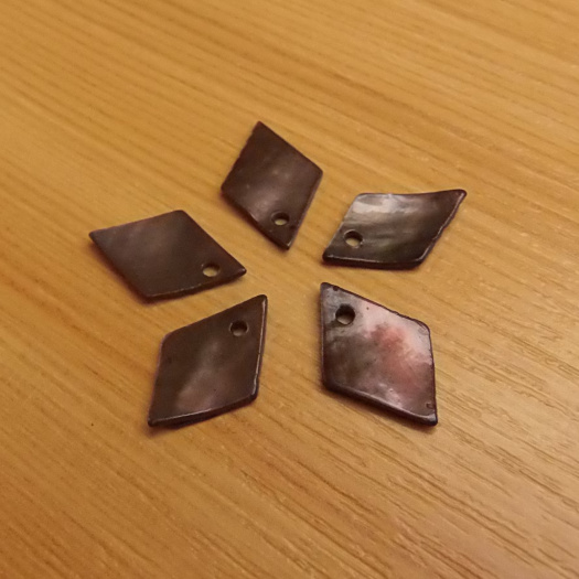 Perleťové kosočtverečky - 13 x 8,5mm