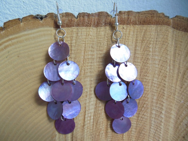 Dlouhé světle fialové