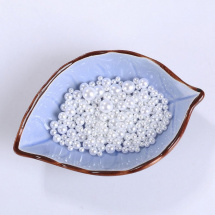 Plastové voskové korálky / perly (180 ks) - bílé