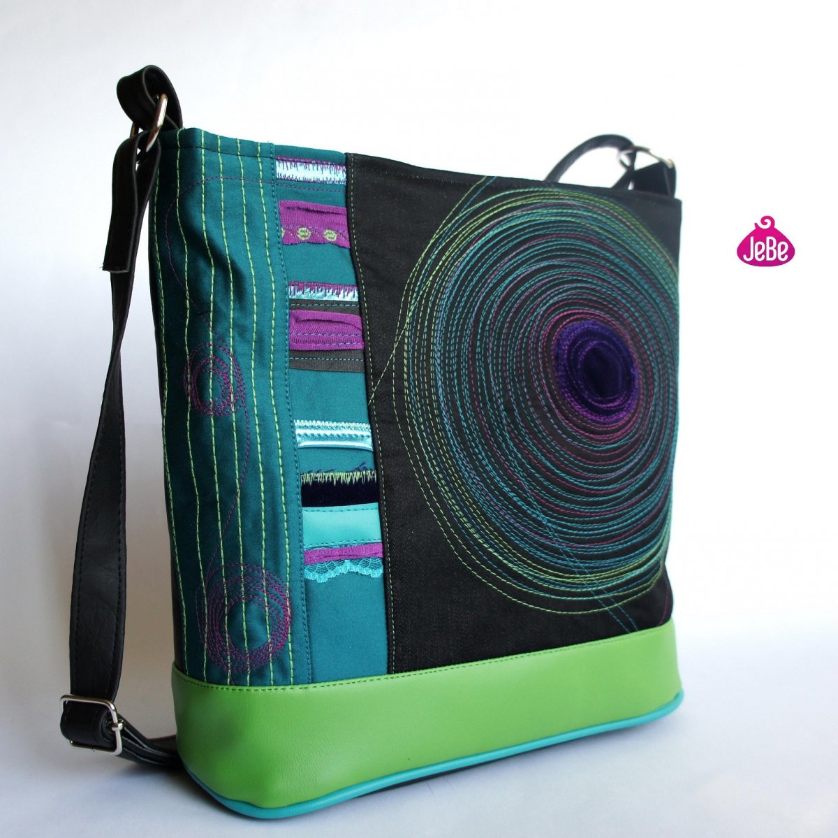 Pestrokruhy s tyrkysom