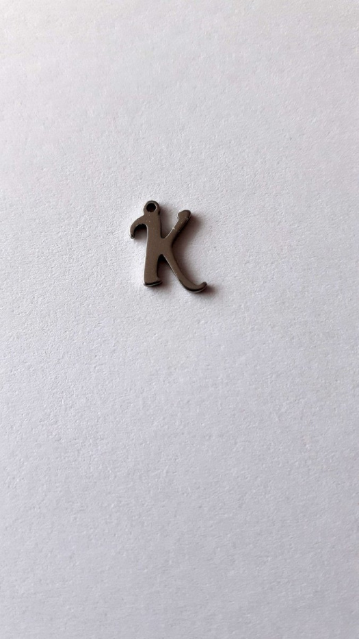 přívěšek - písmeno K 11,5x11mm