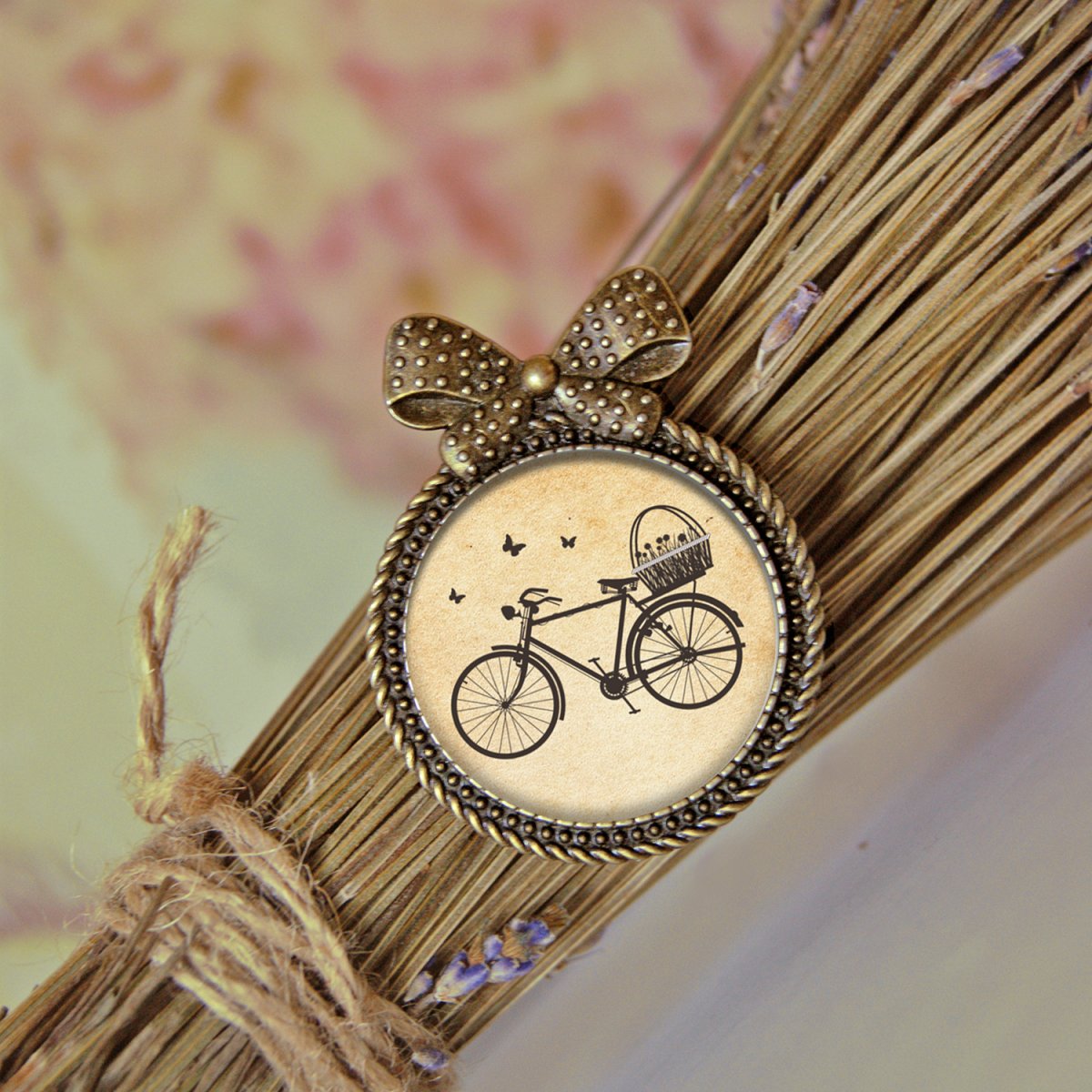 Na kole - Ozdobná brož - Spona na oděv