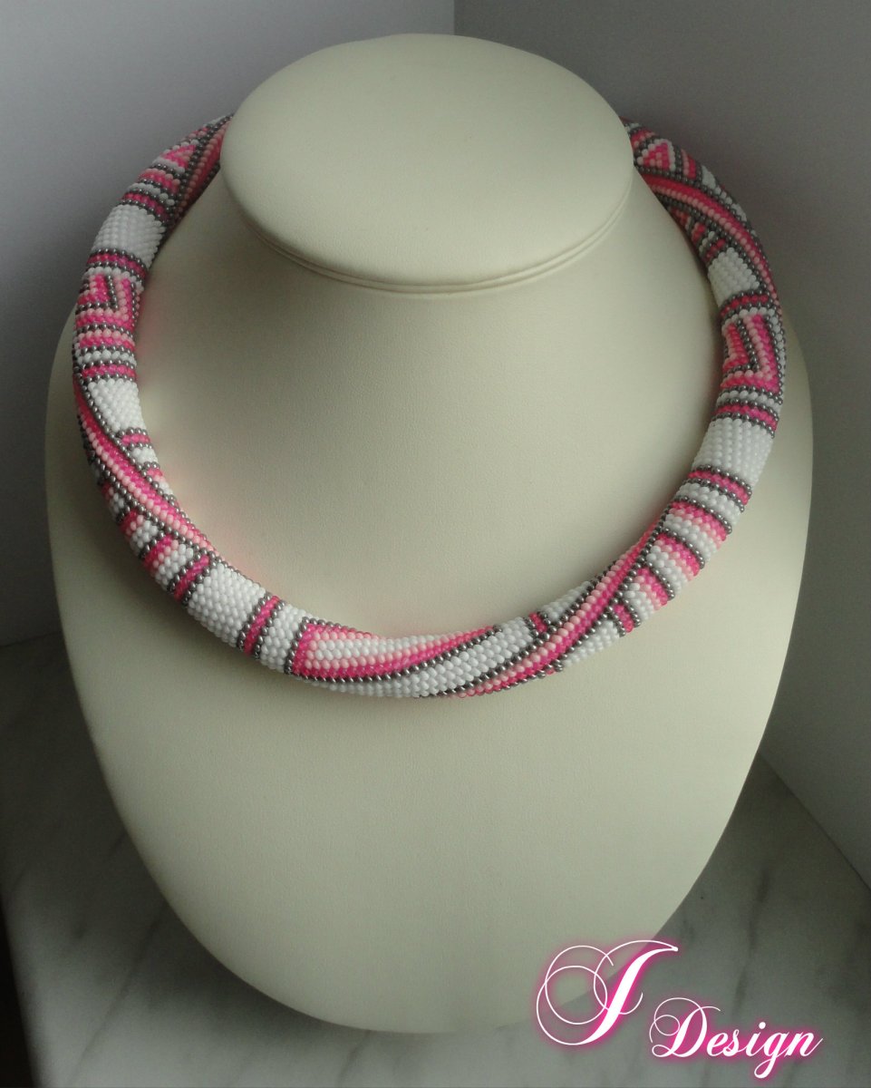 Háčkovaná dutinka