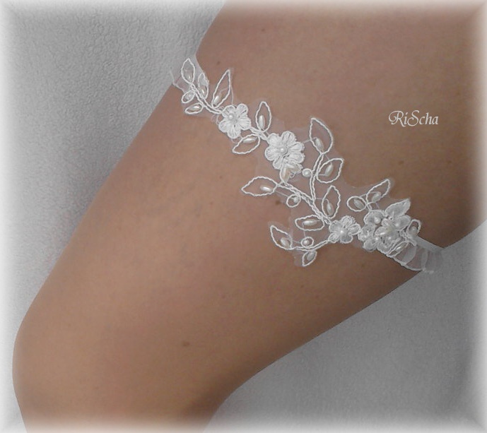 KRAJKOVÝ SVATEBNÍ PODVAZEK 4