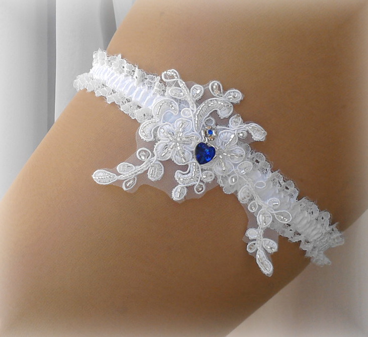  PODVAZEK -  krajkový SVATEBNÍ modré srdíčko