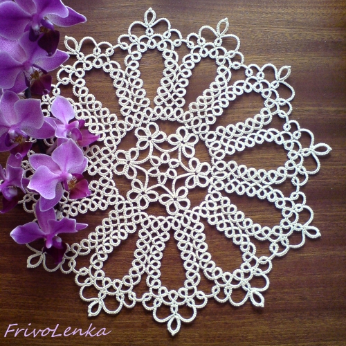 Světle žlutá dečka bez pikotek