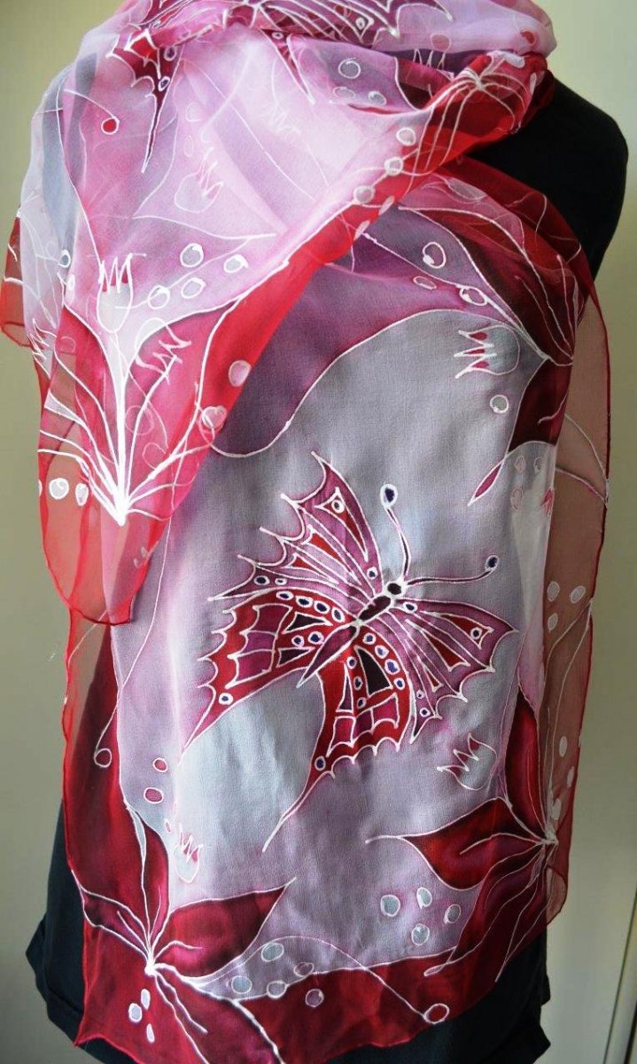 Motýli v červené a růžové