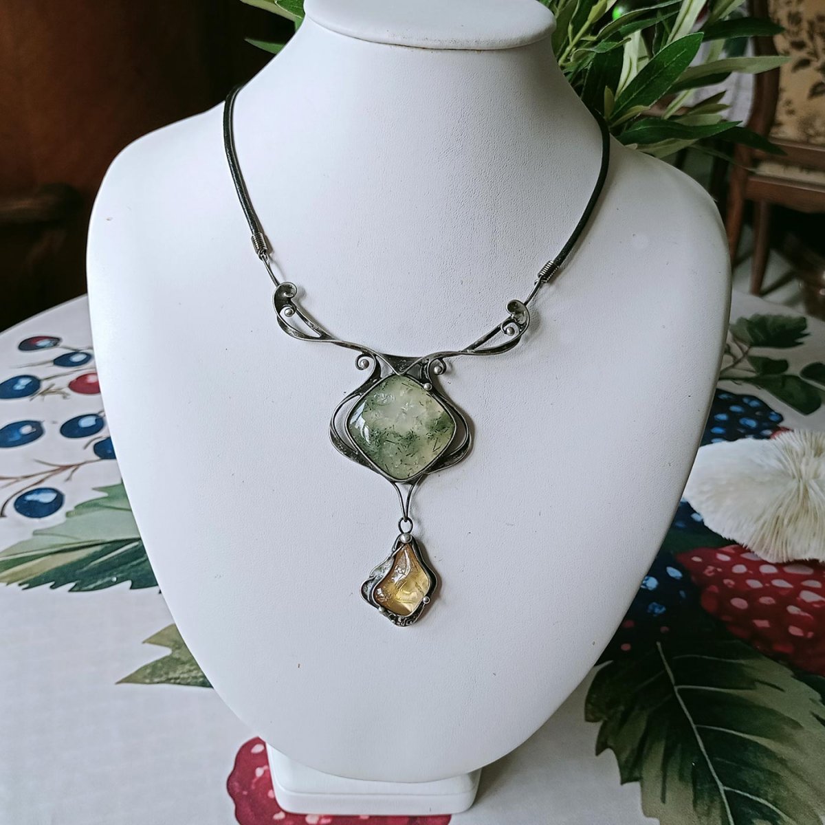 Náhrdelník s prehnitem a citrínem