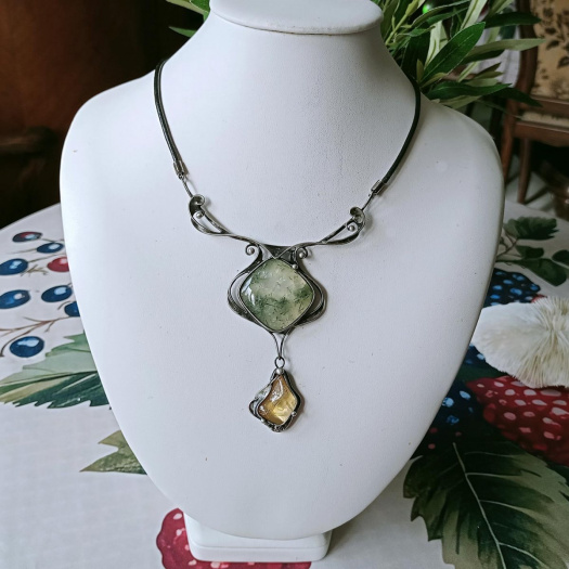 Náhrdelník s prehnitem a citrínem