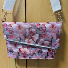 Kabelka s japonskou třešní 