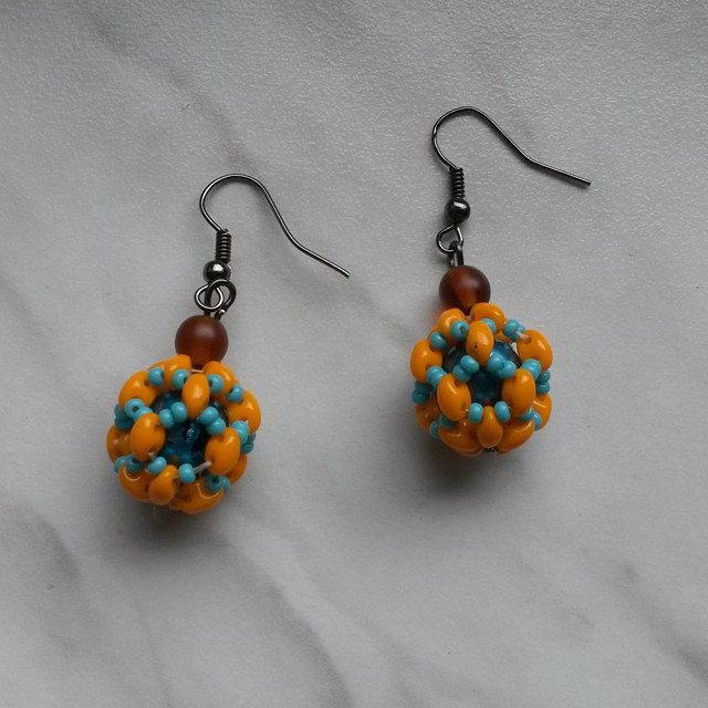 náušnice kulička oranž