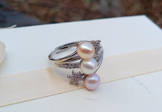 Prstýnek s říčními perlami a zirkony, elegantní prsten univerzáliní velikost