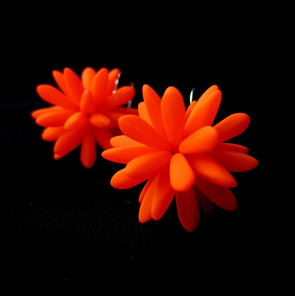 Svítící náušnice-oranžové