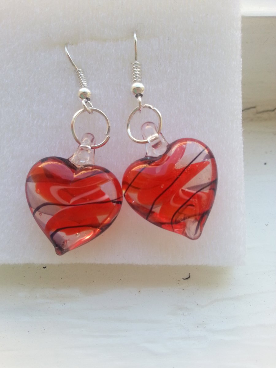 náušnice z vinutého skla Rudé srdce