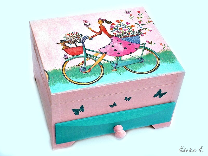 patrová šperkovnice se zrcadlem