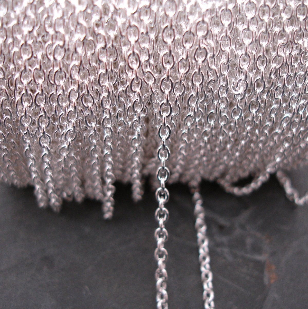 Řetízek 3x2mm - stříbrný - 1 m