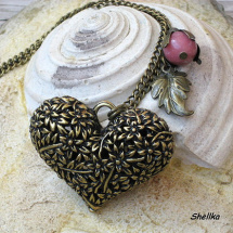 Filigránové srdce-náhrdelník s poupátkem
