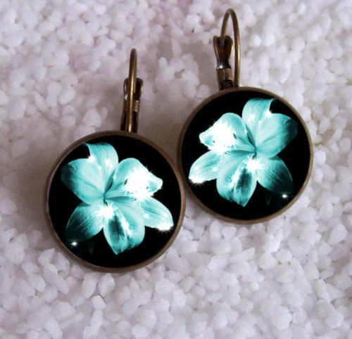 Náušnice z pryskyřice