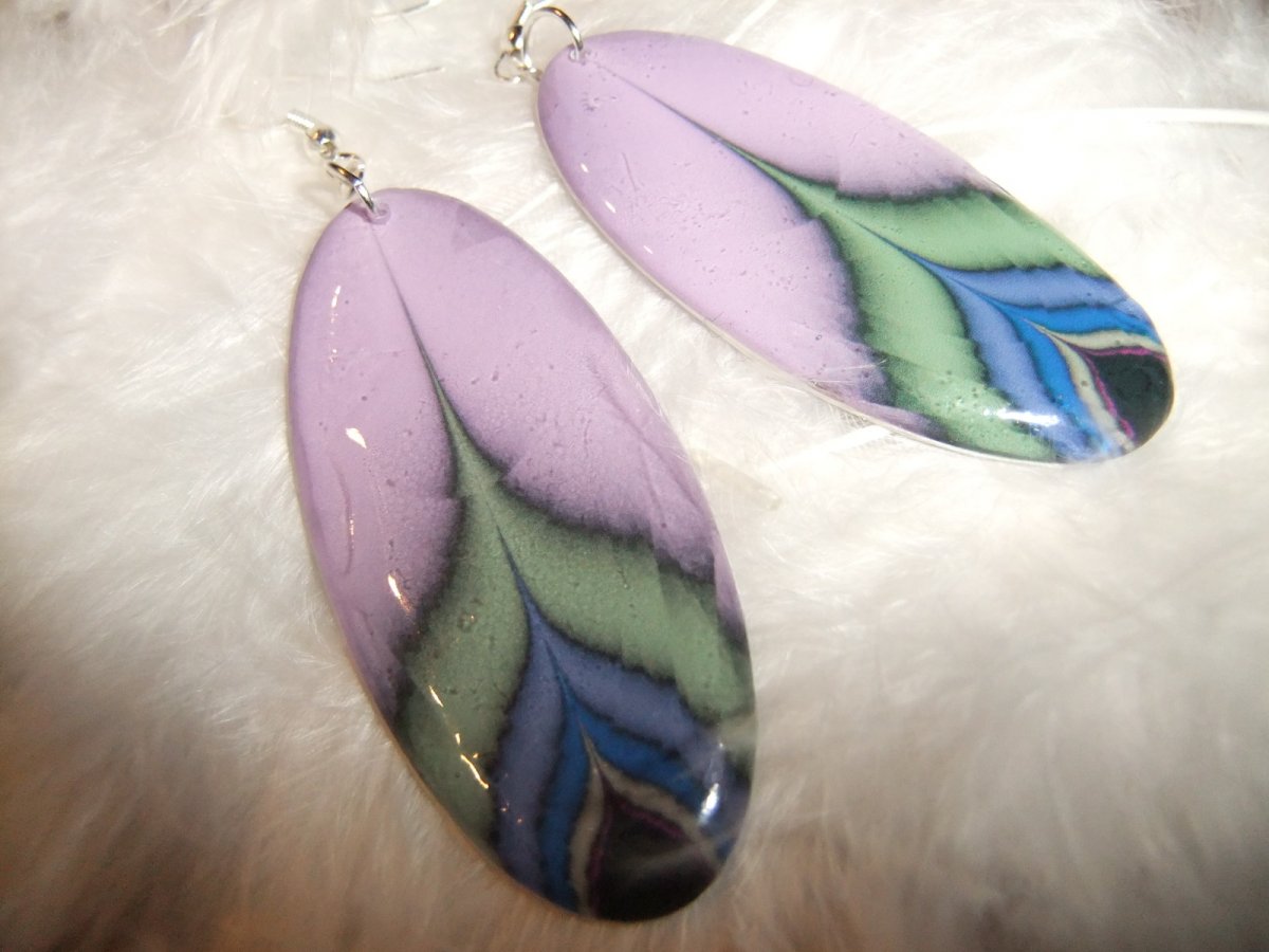 Jako peříčko fialové