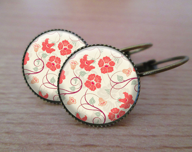 VINTAGE VISACÍ NÁUŠNICE - Romantické kvítiky