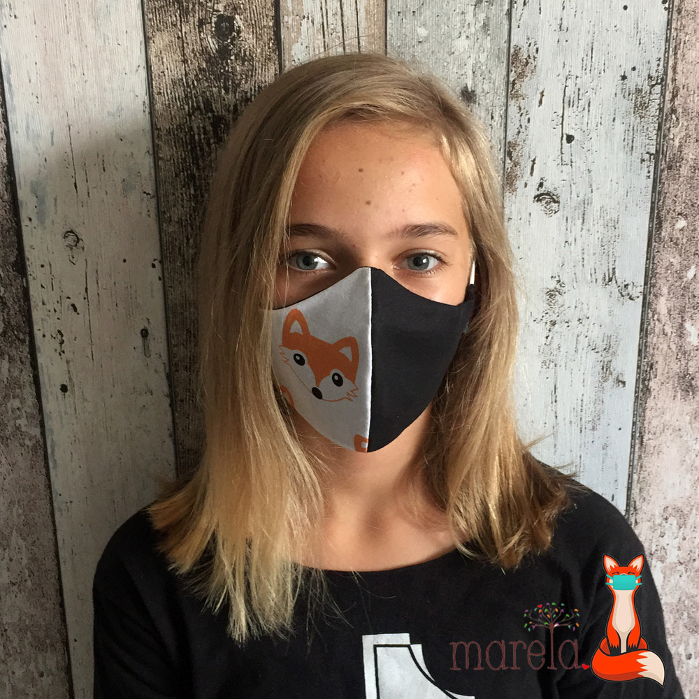 Rouška černobílá s liškou