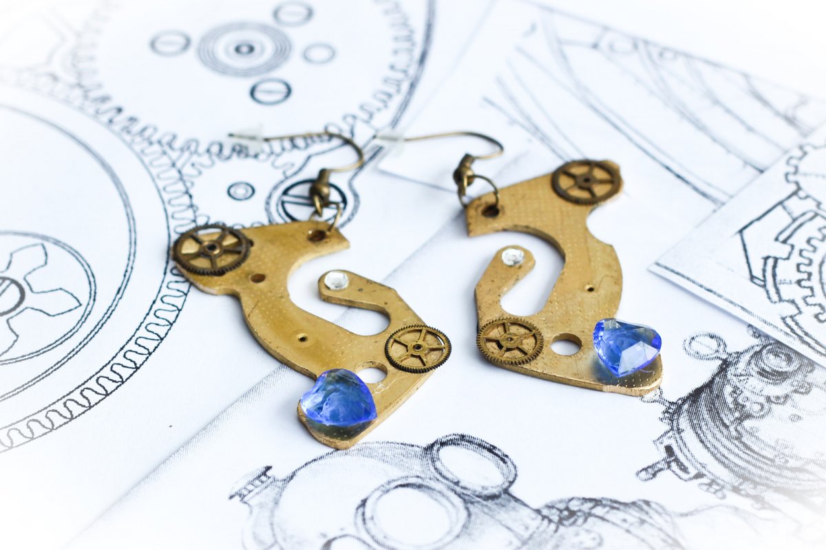 Broken alarm clock VII