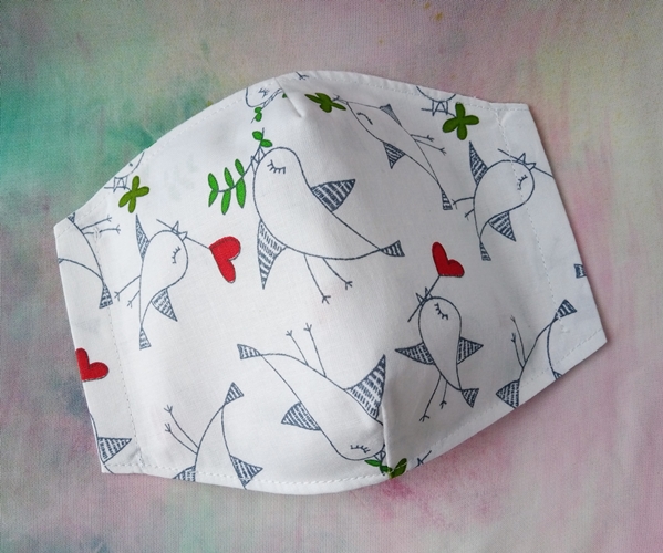 Rouška dvouvrstvá Ptáčci na bílé - skladem